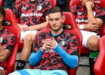 Breaking: Justin Bijlow verlaat Feyenoord en wordt eerste doelman bij Premier League club