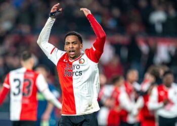 Timber haalt uit naar Ajax: “Als je de Klassieker met 6-0 wint, waarom zou je dan medelijden voelen?”