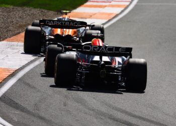 Uitgelekte beelden tonen McLaren-techniek: bevestiging voor Red Bull? (Video)