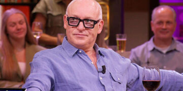 De vervanger van René van der Gijp staat op het punt om zijn rol te vervullen.