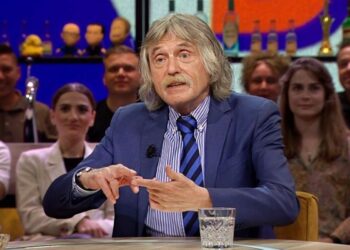 Bram Moszkowicz haalt keihard uit naar Johan Derksen die daarop fel reageert (Video)