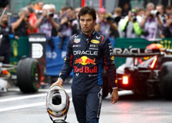 Sergio Pérez neemt schokkende beslissing en stopt bij Red Bull Racing