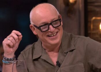 Complimenten voor René van der Gijp: ‘De beste voetbalanalist van Nederland’