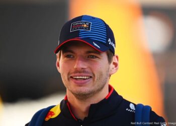 Max Verstappen geeft hint over bijzondere onthulling: “Maandagochtend om tien uur”