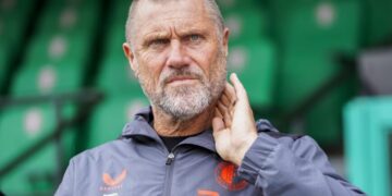 John de Wolf spreekt zich voor het eerst uit over geruchten dat hij vader van André Hazes zou zijn