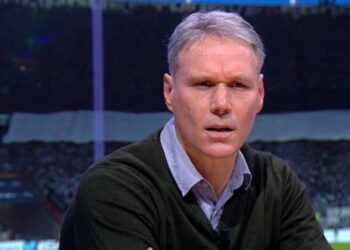 Marco van Basten uit harde kritiek op Ajax Legends