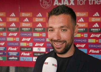 Farioli heeft uitstekend nieuws voor over Ajax-duo
