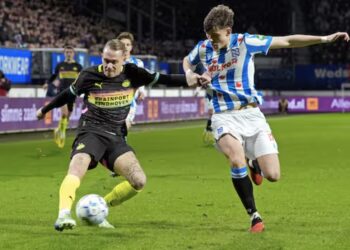 PSV loopt opnieuw puntenverlies op: Heerenveen houdt punten in Friesland