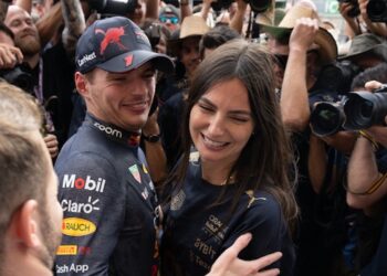 Kelly Piquet deelt een opmerkelijk bericht op Instagram na bekendmaking zwangerschap