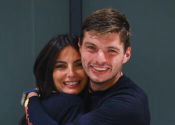 Kelly Piquet geeft een bijzondere update over zwangerschap en onthult in welke periode Max Verstappen vader wordt