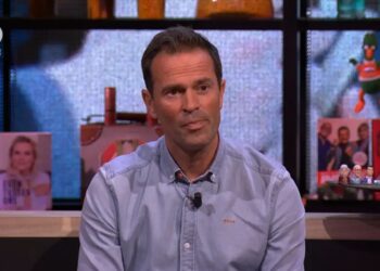 Bas Nijhuis is woedend en gaat helemaal tekeer