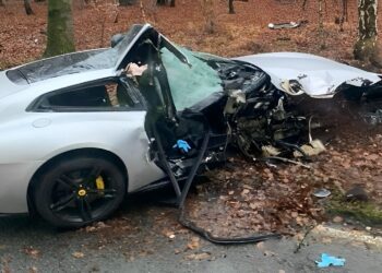 Bekende voetballer (34) betrokken bij een hele heftige verkeersongeluk