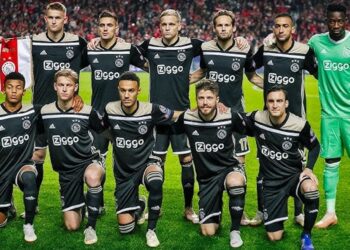 ‘Ajax haalt deze winter twee iconische namen terug naar Amsterdam!’