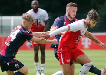 PSV reageert direct op Dams-vertrek en heeft opvolger op het oog bij FC Utrecht.