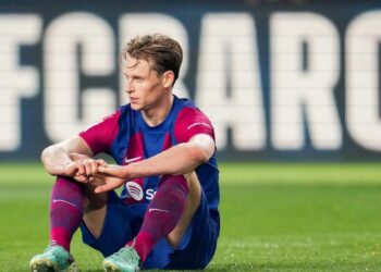 Genadeloze kritiek op Frenkie de Jong na zege van FC Barcelona in Supercopa