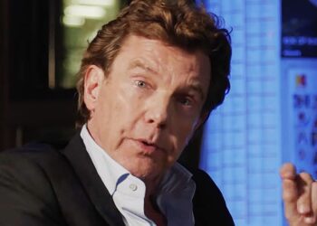 Boze John de Mol treedt streng op bij Vandaag Inside