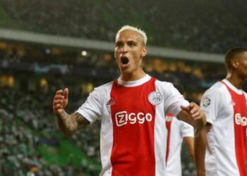 Antony spant zaak aan tegen Ajax: Voetballer eist tonnen terug