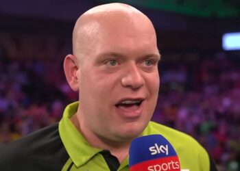 Euforische Michael van Gerwen doet een bizarre uitspraak na het bereiken van de finale WK-darts
