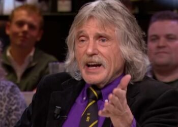 Johan Derksen haalt opnieuw keihard uit
