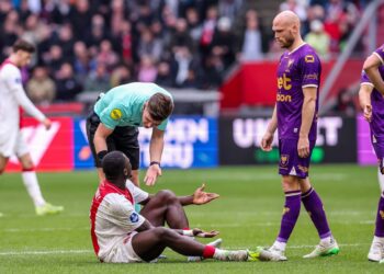 Kijkers ergeren zich aan één persoon tijdens Ajax – Go Ahead Eagles