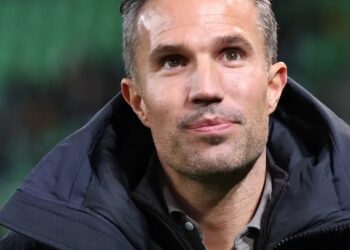 Johan Derksen uit zijn mening expliciet over de verwachte terugkeer van Van Persie bij Feyenoord