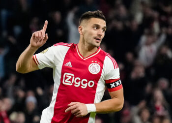 Ajax biedt Dusan Tadic vierjarig contract aan die duidelijke wens uitspreekt