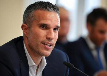 Pijnlijke woorden over Brian Priske op de presentatie van Robin van Persie