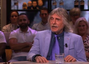 Johan Derksen haalt keihard uit naar Memphis Depay