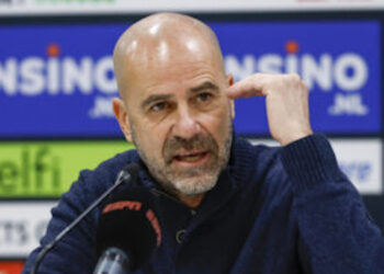 Peter Bosz straft PSV-speler keihard: ‘Ik was er klaar mee!’