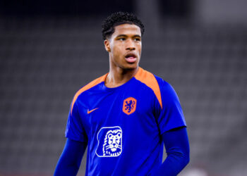 ‘Sterspeler PSV moet naar Ajax om bij Koeman in aanmerking te komen voor Oranje’