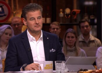 Genee suggereert ‘afspraak’ tussen Ajax en KNVB: ‘Het lijkt er sterk op’