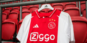 Geef 5 synoniemen voor deze zin: Ajax lanceert anti-haatcampagne: “Waarden lijken te verwateren”