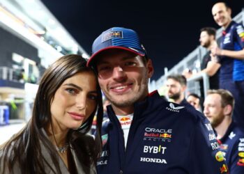 Kelly Piquet maakt een grote fout en onthult per ongeluk het geslacht van Max Verstappens baby