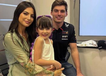Max Verstappen reageert op geboorte Lilly: ‘Sinds Lilly er is, is het echt chaos in de tent!’