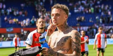 Noa Lang pakt Feyenoord-aanhang keihard aan: ‘Als je er 2-3 afgaat door Noa Lang…’