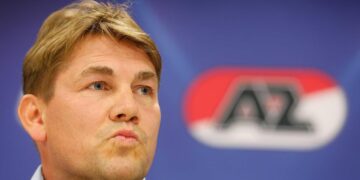 AZ lacht concurrentie uit: miljoenen binnen zónder spelers te verkopen