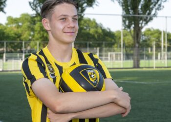 Vitesse krijgt steun van PSV dankzij transfer van veelbelovende Koller