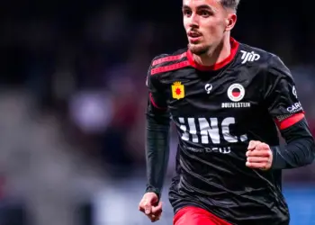 Sparta aanwinst ontvangt haatberichten na ‘gevoelige’ transfer