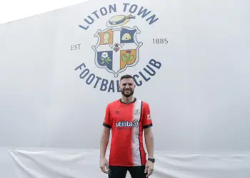 Erik Pieters staat op het punt om opvallende comeback in de Eredivisie te maken