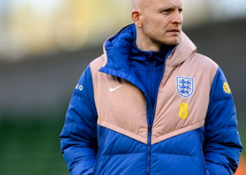 Zo wil Arjan Veurink het vuur terugbrengen bij de OranjeLeeuwinnen