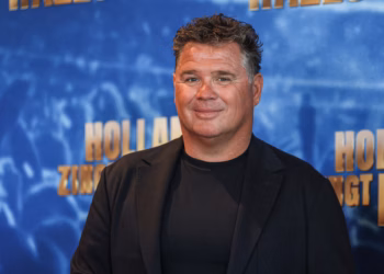 Derksen stevig teruggepakt die ouwe bok moet zijn mond houden