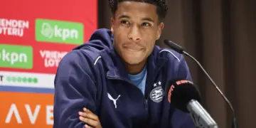 PSV coach Bosz confronteert Flamingo met harde realiteit
