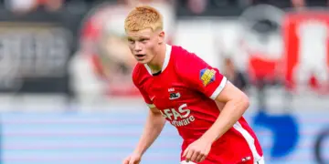 Kees Smit pakt z’n koffers: winterse vertrek bij AZ is onvermijdelijk