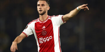 Ajax is er klaar mee: Branco van den Boomen ligt op ramkoers met clubleiding