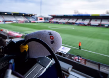 Ongekend besluit: hét voetbalprogramma waar heel Nederland naar kijkt stopt definitief!