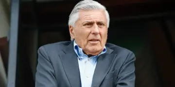 Swart barst uit zijn voegen: Ajax-clubicoon blokkeert interview waar bemoei je je mee?