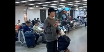 Ongelooflijk! Yuki Tsunoda moest het helemaal zelf uitzoeken na blunder van Red Bull